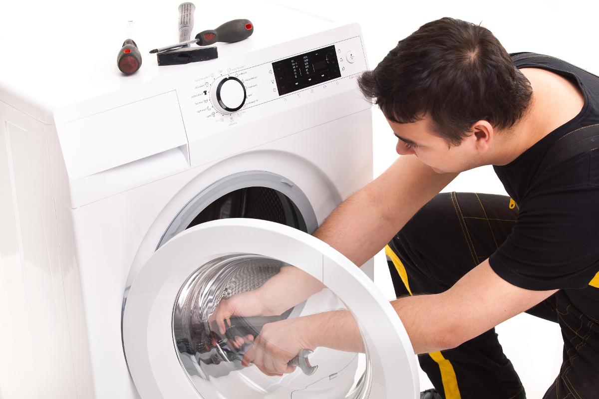 SAT Madrid. Cómo elegir  un servicio de reparación de electrodomésticos en Madrid económico de calidad, profesional y garantizado.