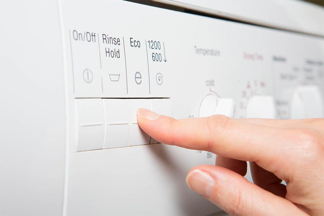 El programa ECO de la lavadora: qué es, cómo funciona, cuándo usarlo. SAT Madrid, reparación de electrodomésticos